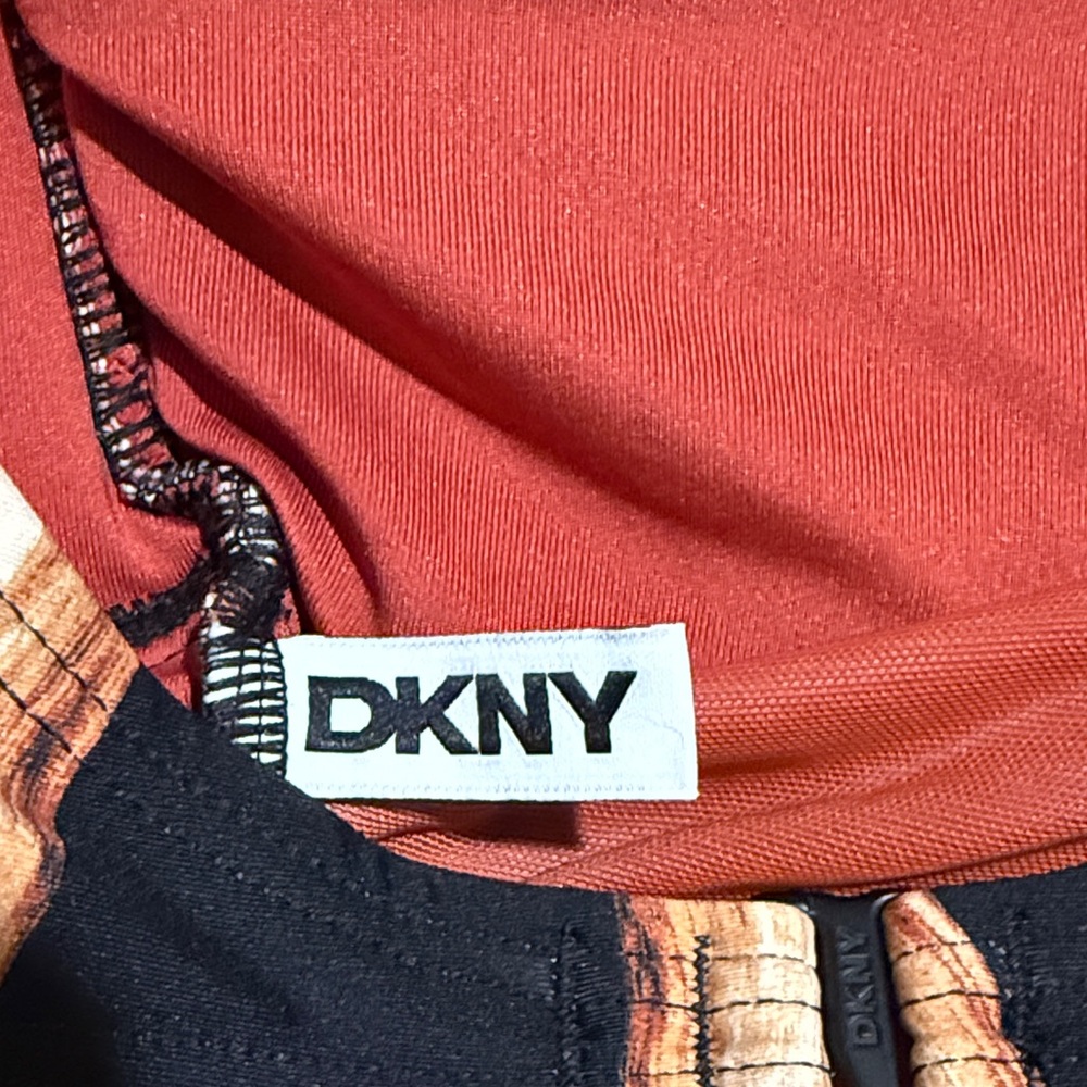 DKNY Black One-Piece Swimsuit with Cream & Brown Leaf Print, Women’s 8, NWOT - Picture 4 of 9
